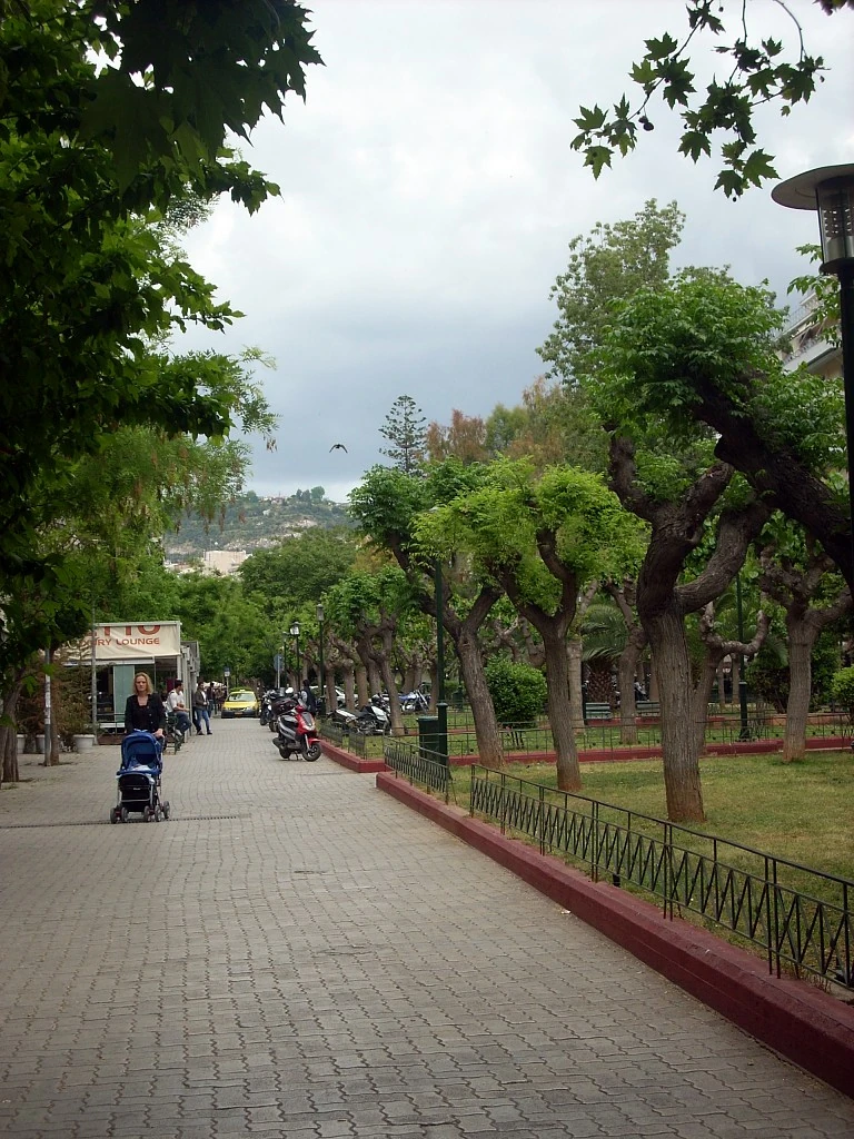 Πεζόδρομος με πράσινο στην Αθήνα